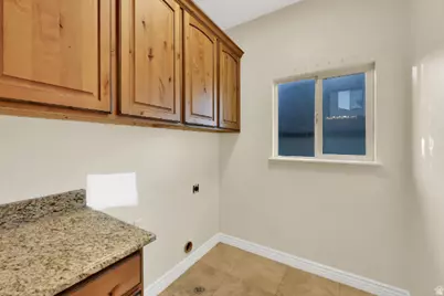 15596 S Broken Arrow Dr W, Bluffdale, UT 84065 - Photo 42