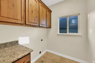 15596 S Broken Arrow Dr W, Bluffdale, UT 84065 - Photo 42