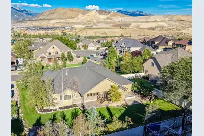 15596 S Broken Arrow Dr W, Bluffdale, UT 84065 - Photo 54