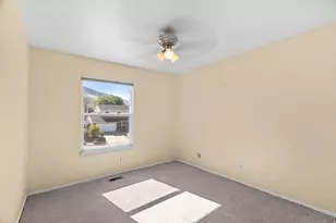 11934 S Cedar Ridge Rd, Sandy, UT 84094 - Photo 20
