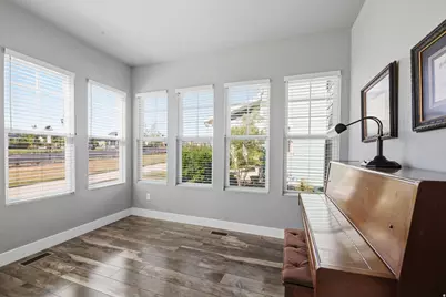 5038 W South Jordan Pkwy, South Jordan, UT 84009 - Photo 4