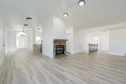 12467 Laurel Chase Dr, Riverton, UT 84065 - Photo 8