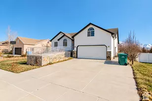12467 Laurel Chase Dr, Riverton, UT 84065 - Photo 2