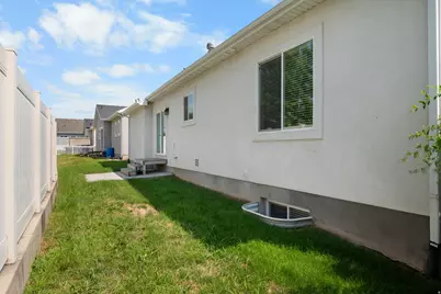 153 E 160 S, American Fork, UT 84003 - Photo 12