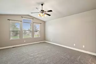2027 S Davis Ln W, West Haven, UT 84401 - Photo 8