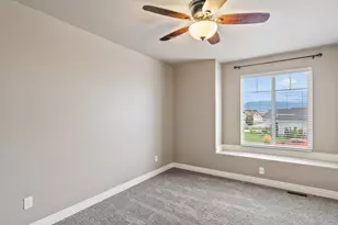 2027 S Davis Ln W, West Haven, UT 84401 - Photo 14