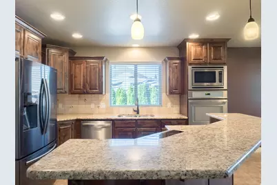 2027 S Davis Ln W, West Haven, UT 84401 - Photo 6