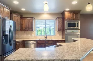 2027 S Davis Ln W, West Haven, UT 84401 - Photo 6