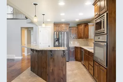 2027 S Davis Ln W, West Haven, UT 84401 - Photo 4