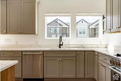 1819 S 920 E, Heber City, UT 84032 - Photo 10