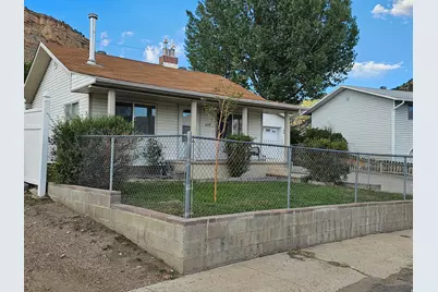675 Edgehill Dr, Sunnyside, UT 84539 - Photo 2