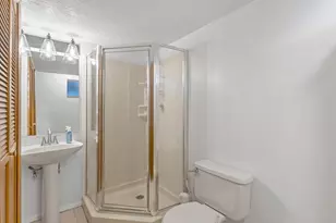 7155 S Brookhill Dr, Cottonwood Heights, UT 84121 - Photo 20