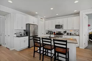 6662 W Prairie Fire Ln, Herriman, UT 84096 - Photo 8