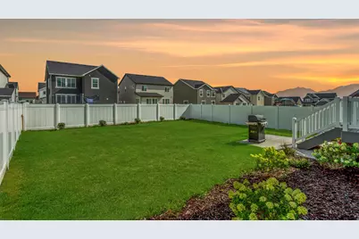 6662 W Prairie Fire Ln, Herriman, UT 84096 - Photo 34