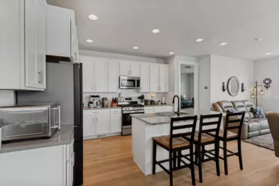 6662 W Prairie Fire Ln, Herriman, UT 84096 - Photo 6