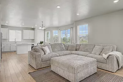 1002 W 40 S, Spanish Fork, UT 84660 - Photo 8