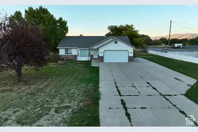 584 W 300 N, Hyrum, UT 84319 - Photo 8