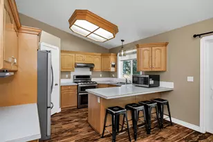 584 W 300 N, Hyrum, UT 84319 - Photo 8