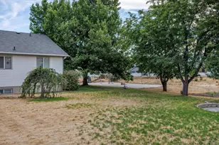 584 W 300 N, Hyrum, UT 84319 - Photo 38