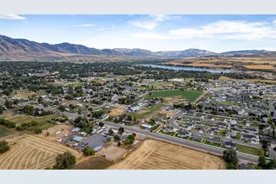 584 W 300 N, Hyrum, UT 84319 - Photo 44