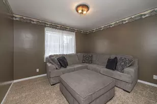 584 W 300 N, Hyrum, UT 84319 - Photo 20