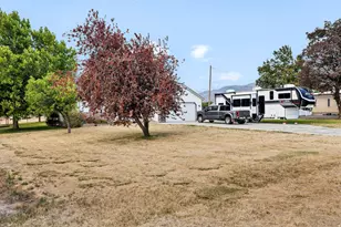 584 W 300 N, Hyrum, UT 84319 - Photo 4
