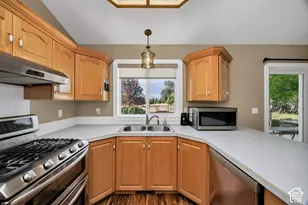 584 W 300 N, Hyrum, UT 84319 - Photo 14