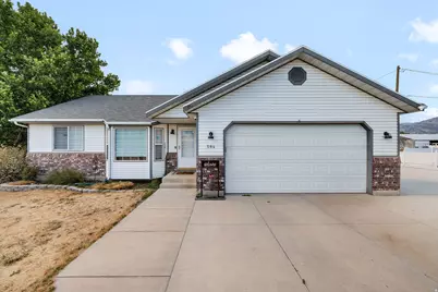 584 W 300 N, Hyrum, UT 84319 - Photo 1