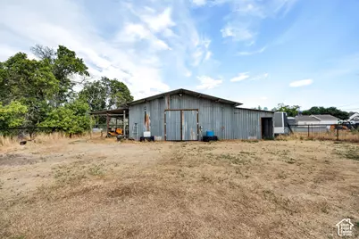 584 W 300 N, Hyrum, UT 84319 - Photo 36