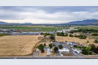 584 W 300 N, Hyrum, UT 84319 - Photo 40