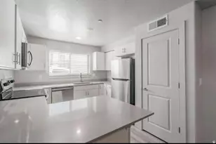 1167 E Telegraph St, Washington, UT 84780 - Photo 6