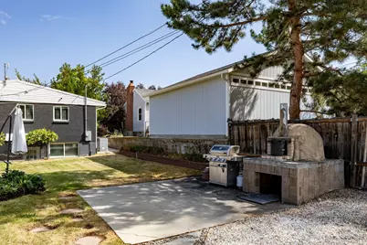 2562 E 3210 S, Salt Lake City, UT 84109 - Photo 4