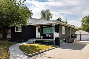 2562 E 3210 S, Salt Lake City, UT 84109 - Photo 1