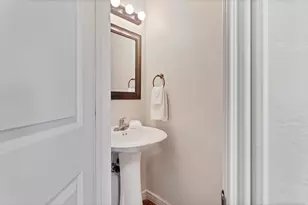 1000 E Bluffview Dr, Washington, UT 84780 - Photo 12