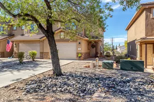 1000 E Bluffview Dr, Washington, UT 84780 - Photo 1
