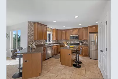 2138 E Eagle Crest Dr, Draper, UT 84020 - Photo 8