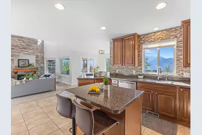 2138 E Eagle Crest Dr, Draper, UT 84020 - Photo 10