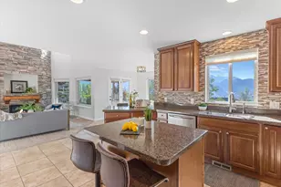 2138 E Eagle Crest Dr, Draper, UT 84020 - Photo 10