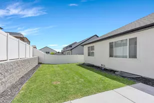 4098 N Fairfield Dr, Eagle Mountain, UT 84005 - Photo 34