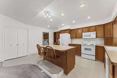 1198 W 4550 S, Riverdale, UT 84405 - Photo 14