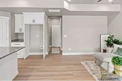 835 S 270 E #8, Smithfield, UT 84335 - Photo 2