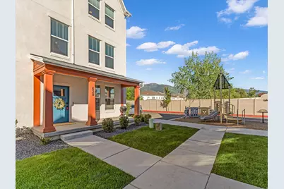 629 N Autumn Ash Cir W, Kaysville, UT 84037 - Photo 1