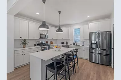 629 N Autumn Ash Cir W, Kaysville, UT 84037 - Photo 2