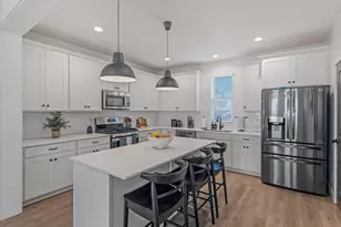 629 N Autumn Ash Cir W, Kaysville, UT 84037 - Photo 2