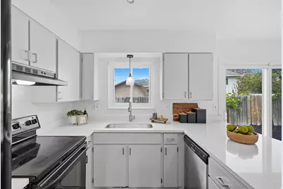 4582 W Hummel Cir, Salt Lake City, UT 84118 - Photo 12