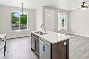 839 S 270 E, Smithfield, UT 84335 - Photo 2