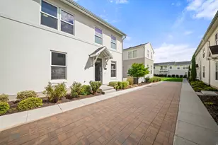 10571 S Redknife Dr W, South Jordan, UT 84009 - Photo 2