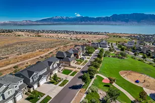 312 W Rocky Crk Wy, Saratoga Springs, UT 84045 - Photo 32