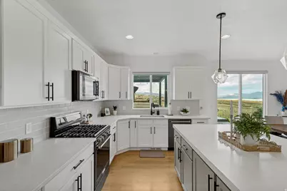 312 W Rocky Creek Way, Saratoga Springs, UT 84045 - Photo 14