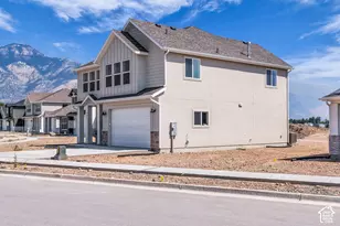 521 W 1850 N, Harrisville, UT 84404 - Photo 2